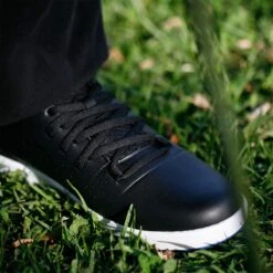 Orlimar Men's Spikeless Golf Shoes -Golf Club Sales orlimar black front closeup 1